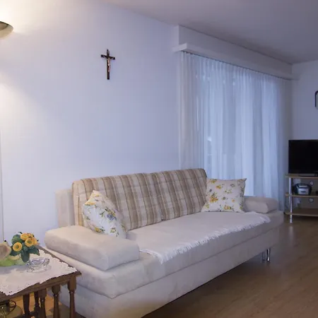 Waldrain 2 公寓 萨斯费